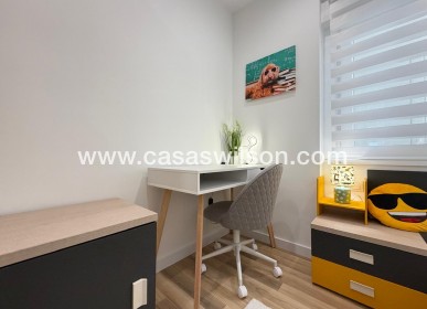 Sale - Appartement - Torrevieja - Centro