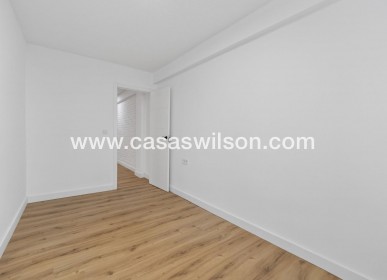 Sale - Appartement - Torrevieja - Centro