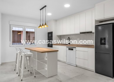 Sale - Apartment - Torrevieja - Playa del Acequion