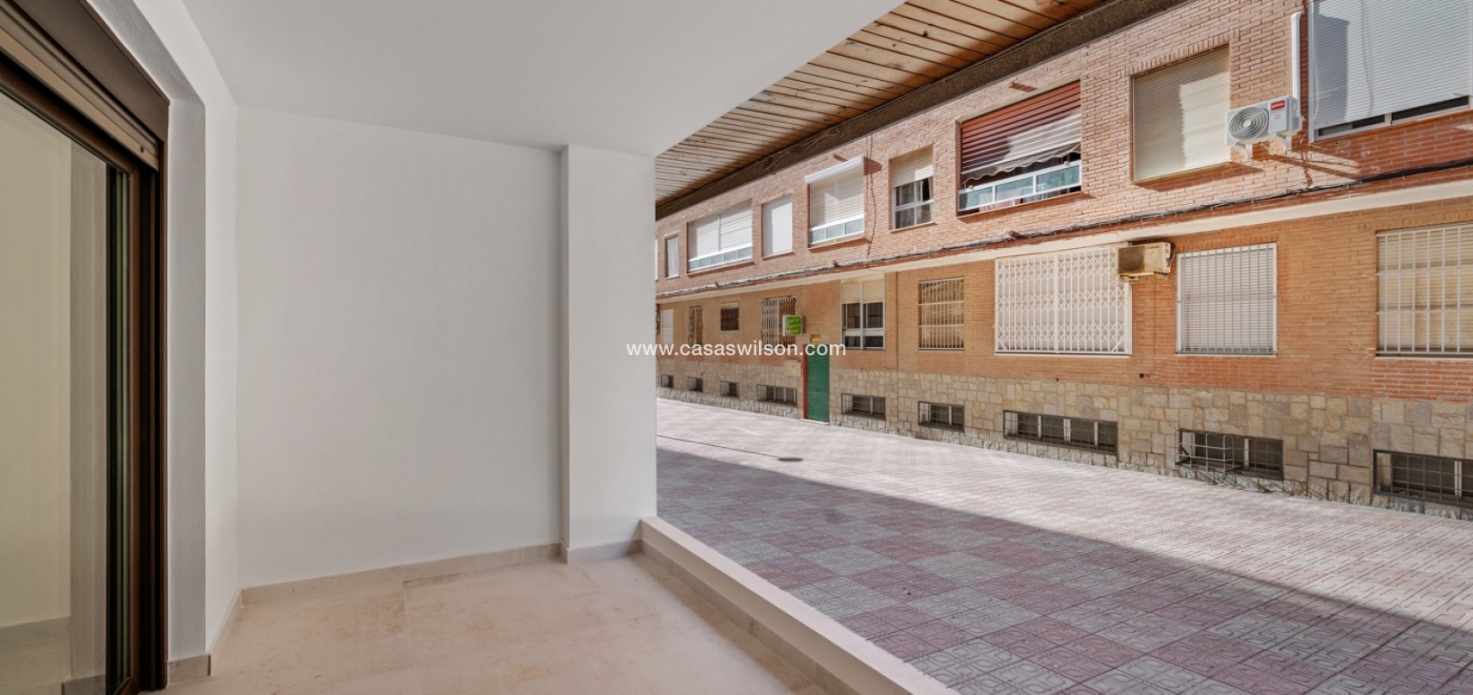 Sale - Apartment - Torrevieja - Playa del Acequion
