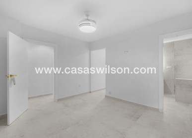Sale - Apartment - Torrevieja - Playa del Acequion