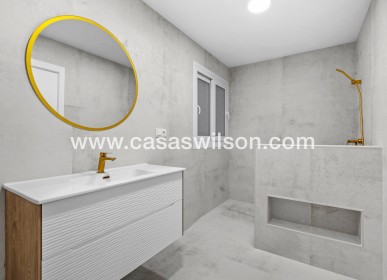 Sale - Apartment - Torrevieja - Playa del Acequion