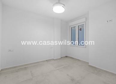 Sale - Apartment - Torrevieja - Playa del Acequion