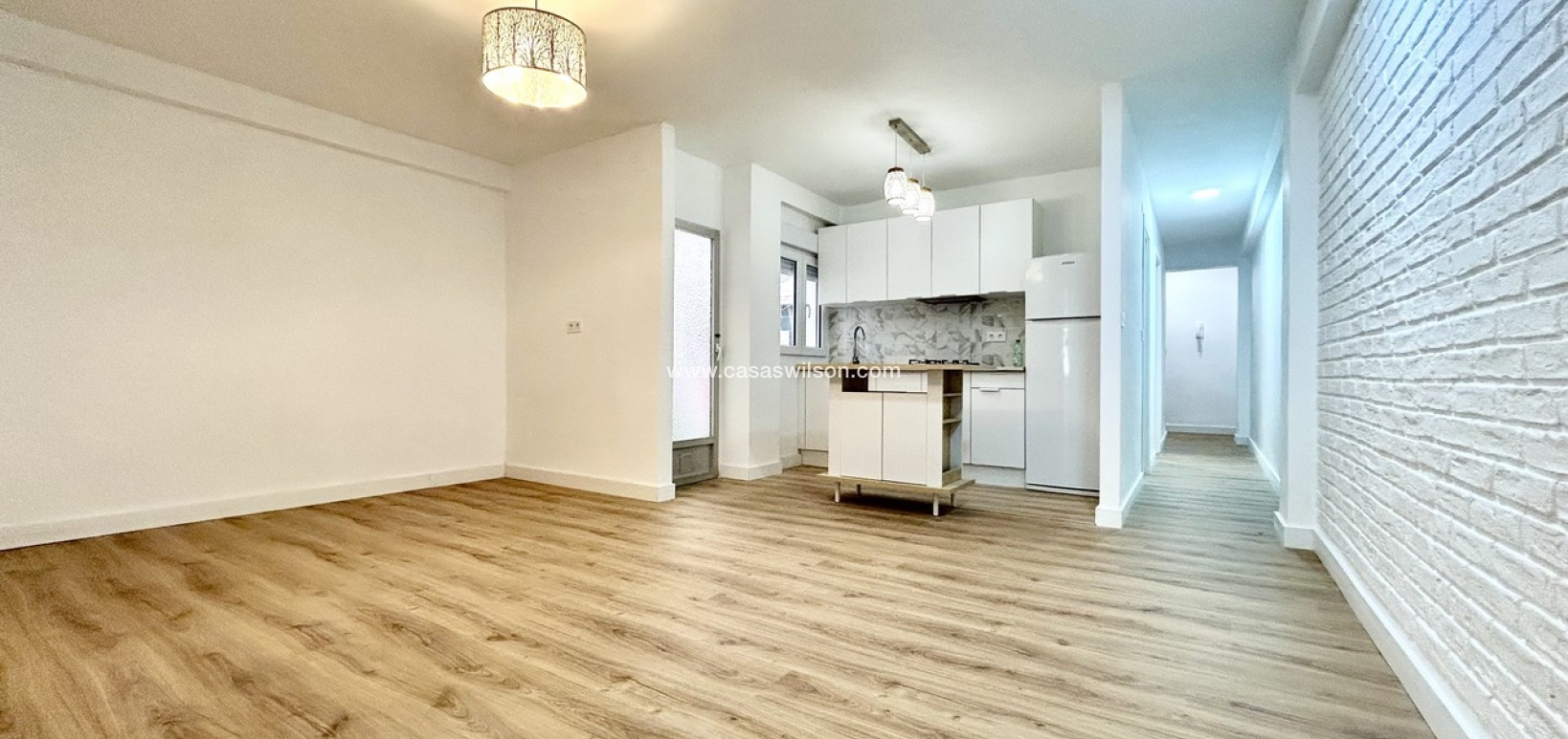 Sale - Apartment - Torrevieja - Costa Blanca