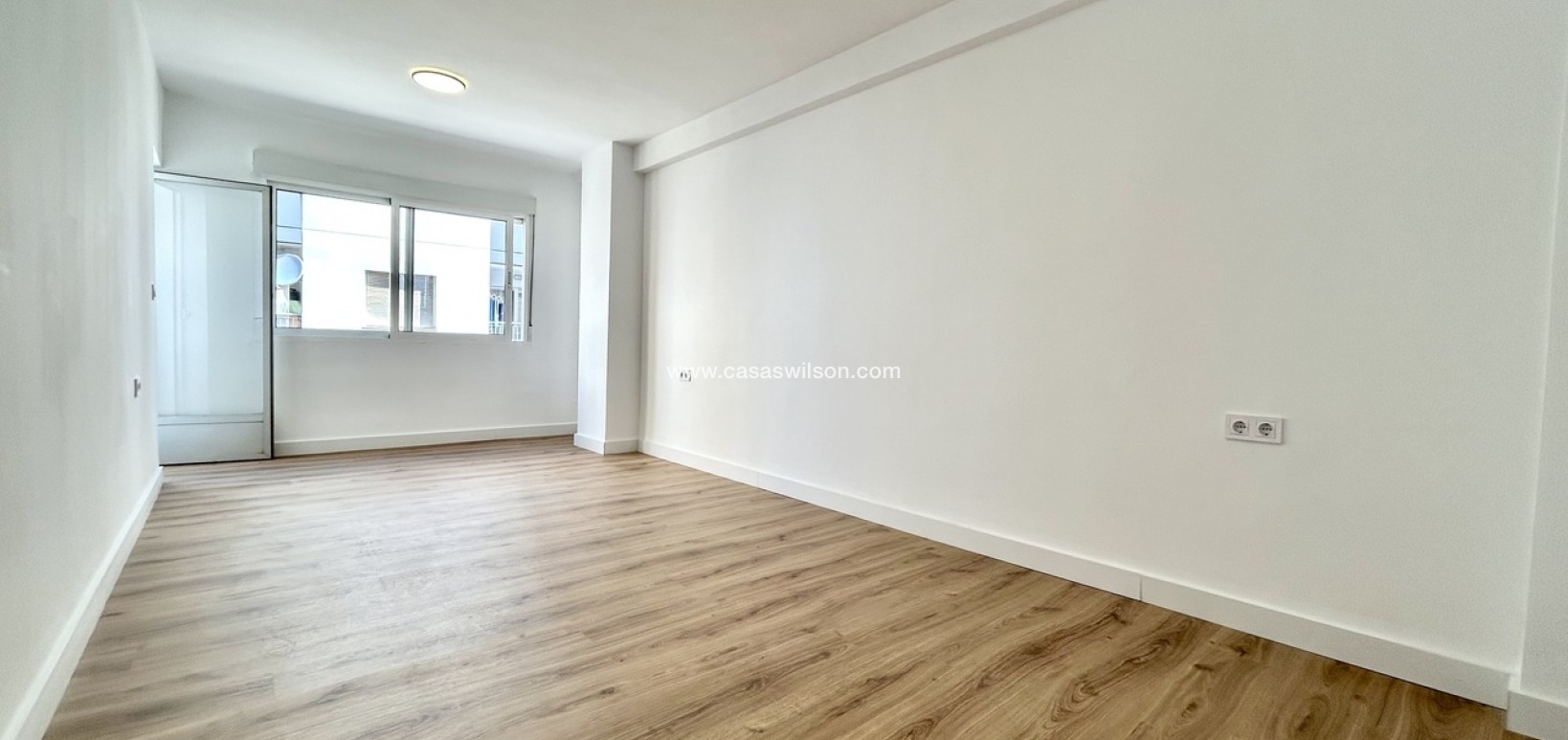 Sale - Apartment - Torrevieja - Costa Blanca