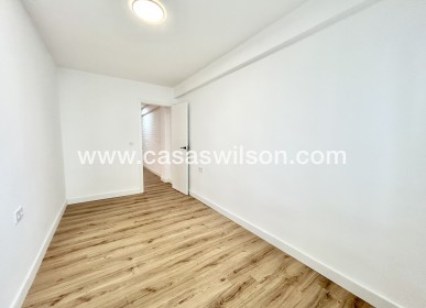 Sale - Apartment - Torrevieja - Costa Blanca