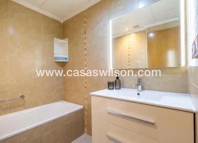 Sale - Appartement - Torrevieja - Las calas