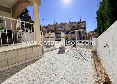 Sale - Townhouse - Torrevieja - Costa Blanca