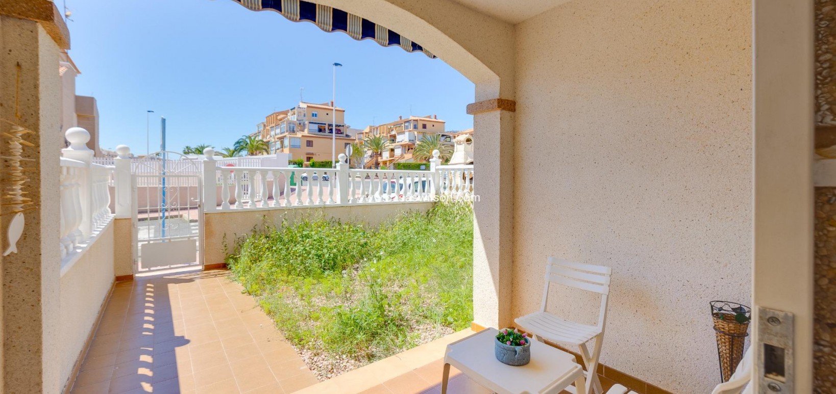 Sale - Bungalow - Torrevieja - Aguas nuevas 1