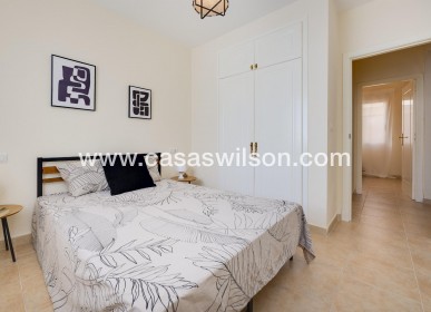 Sale - Bungalow - Torrevieja - Aguas nuevas 1