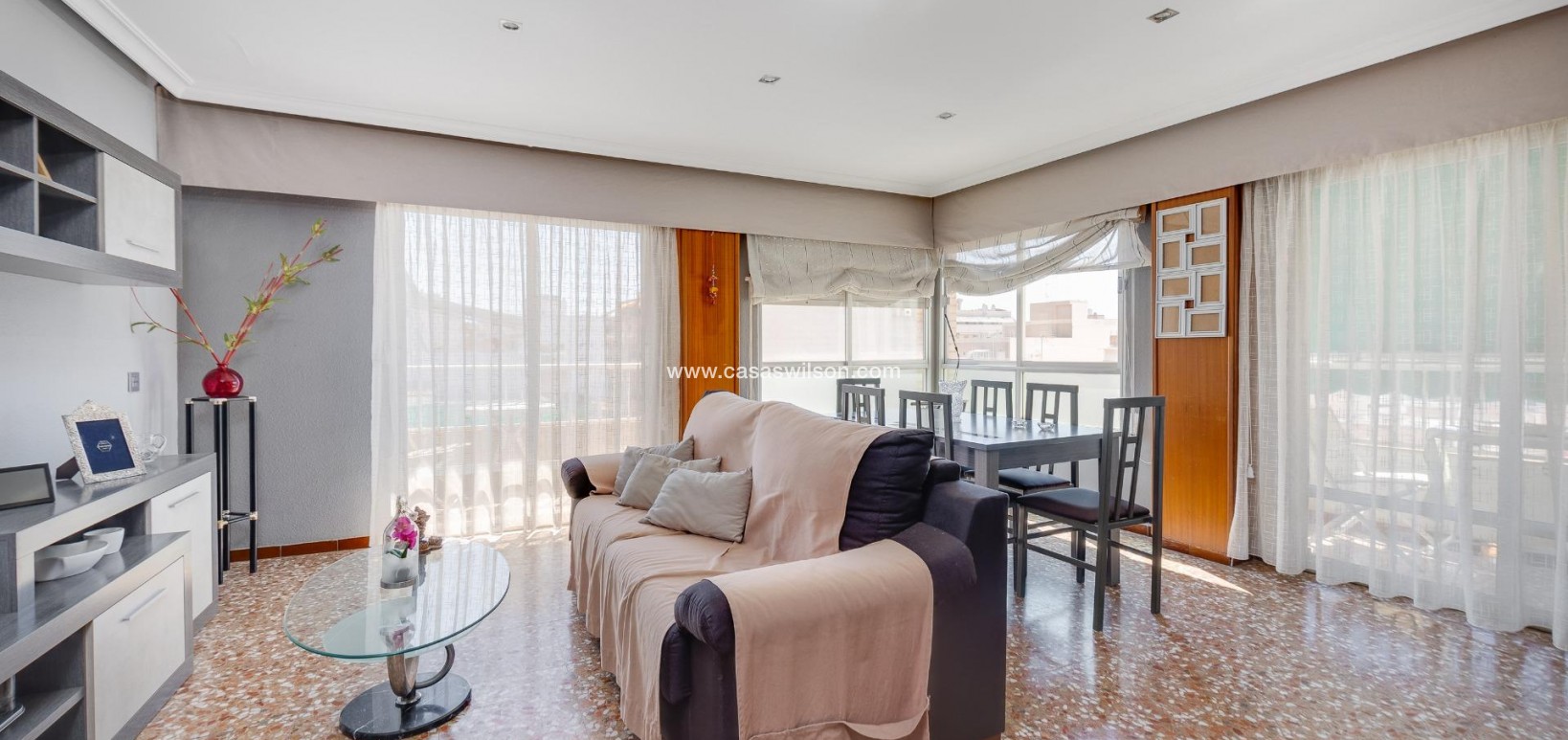 Sale - Appartement - Torrevieja - Centro