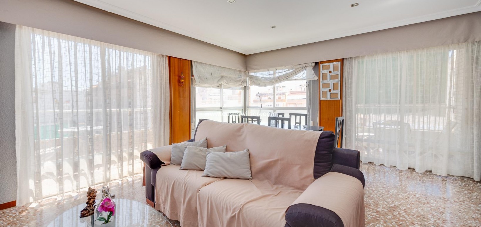 Sale - Appartement - Torrevieja - Centro
