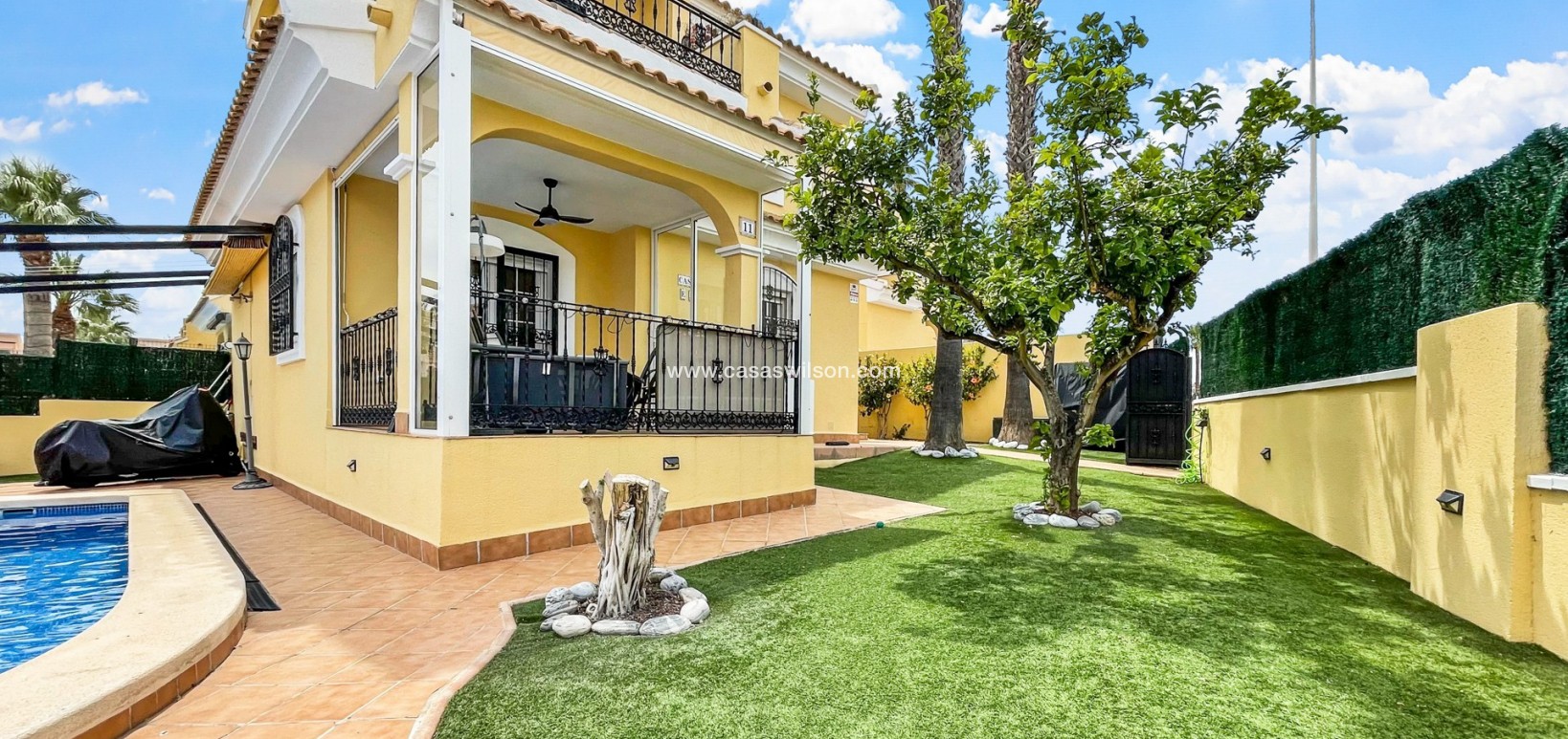 Sale - Villa - Orihuela Costa - Los Dolses