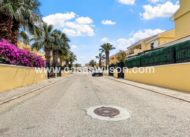 Sale - Villa - Orihuela Costa - Los Dolses