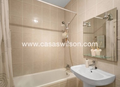 Sale - Villa - Torrevieja - La Mata