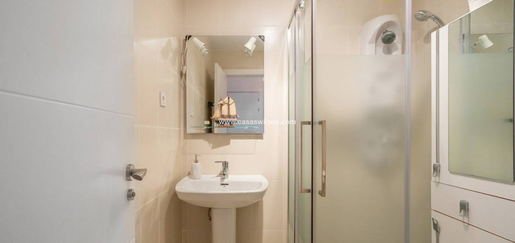 Sale - Villa - Torrevieja - La Mata