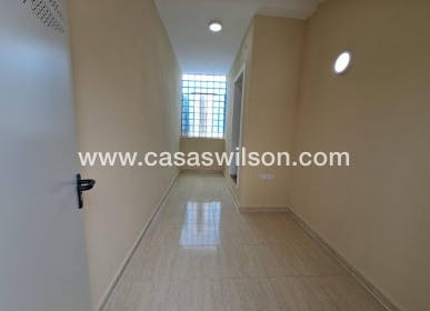 Sale - Bungalow - Orihuela Costa - Punta Prima