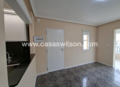 Sale - Bungalow - Orihuela Costa - Punta Prima