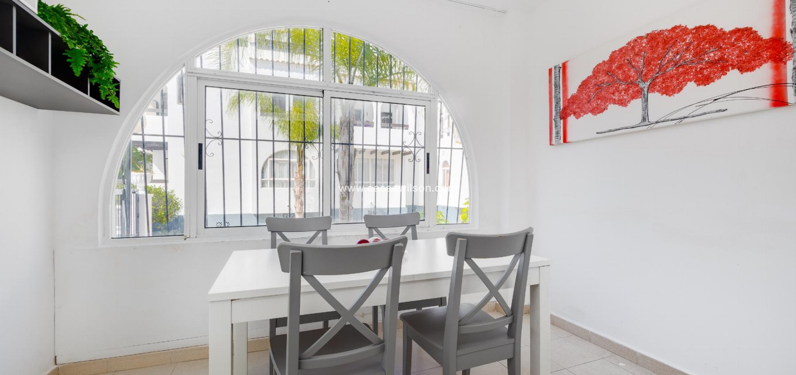 Sale - Bungalow - Torrevieja - Costa Blanca