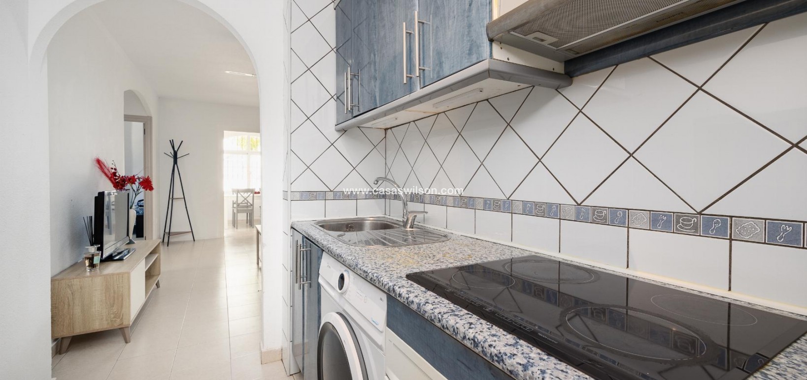 Sale - Bungalow - Torrevieja - Costa Blanca