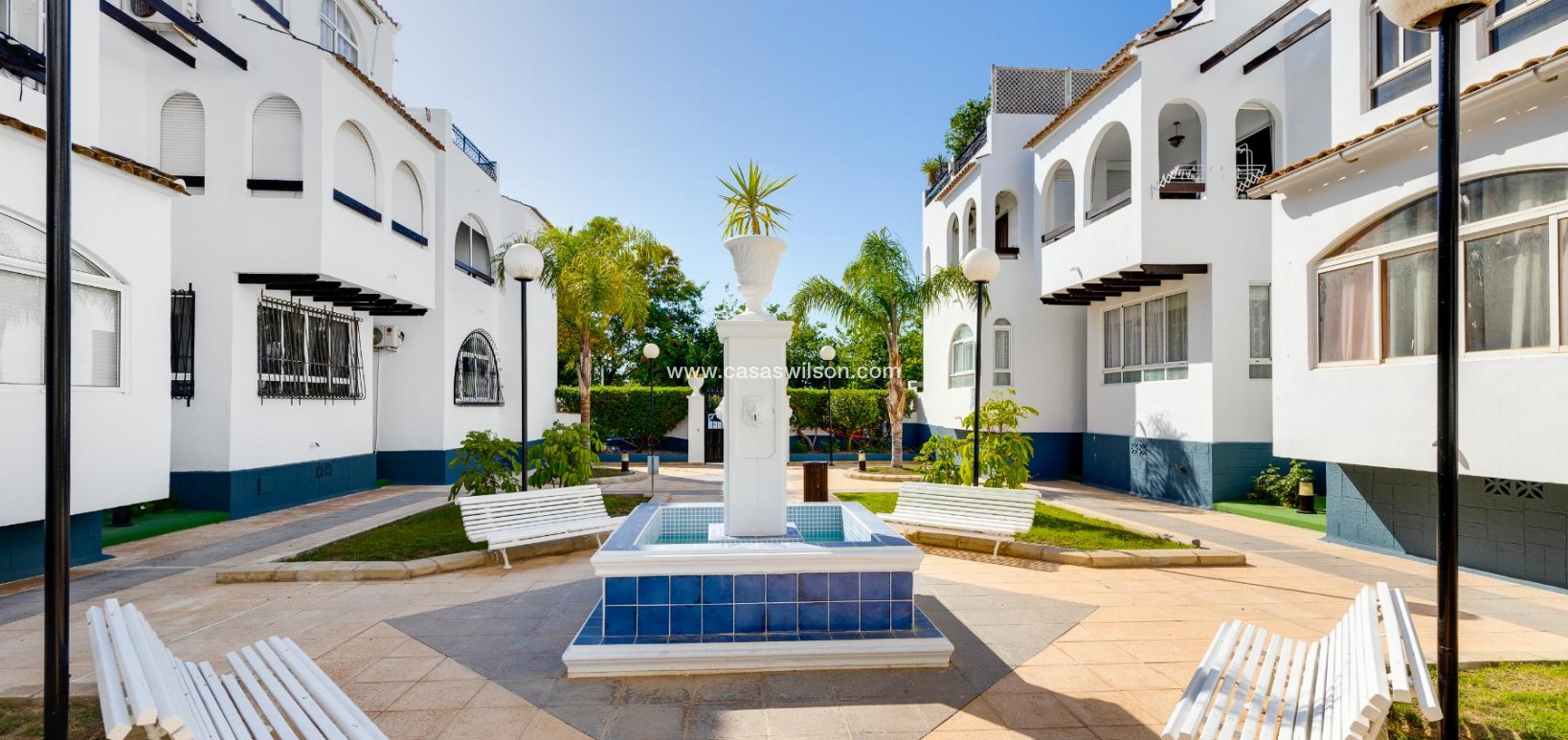Sale - Bungalow - Torrevieja - Costa Blanca