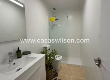 Sale - Apartment - Torrevieja - Centro