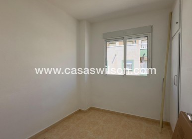 Sale - Apartment - Torrevieja - Centro