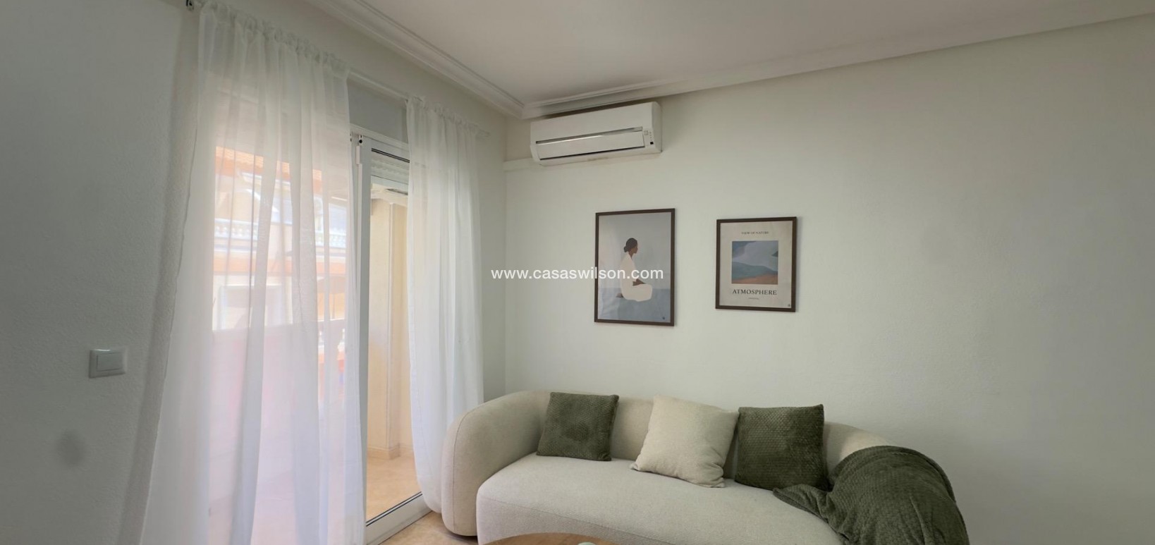 Sale - Apartment - Torrevieja - Centro