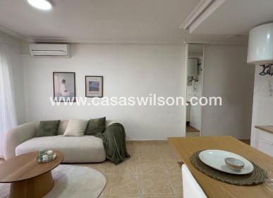 Sale - Apartment - Torrevieja - Centro