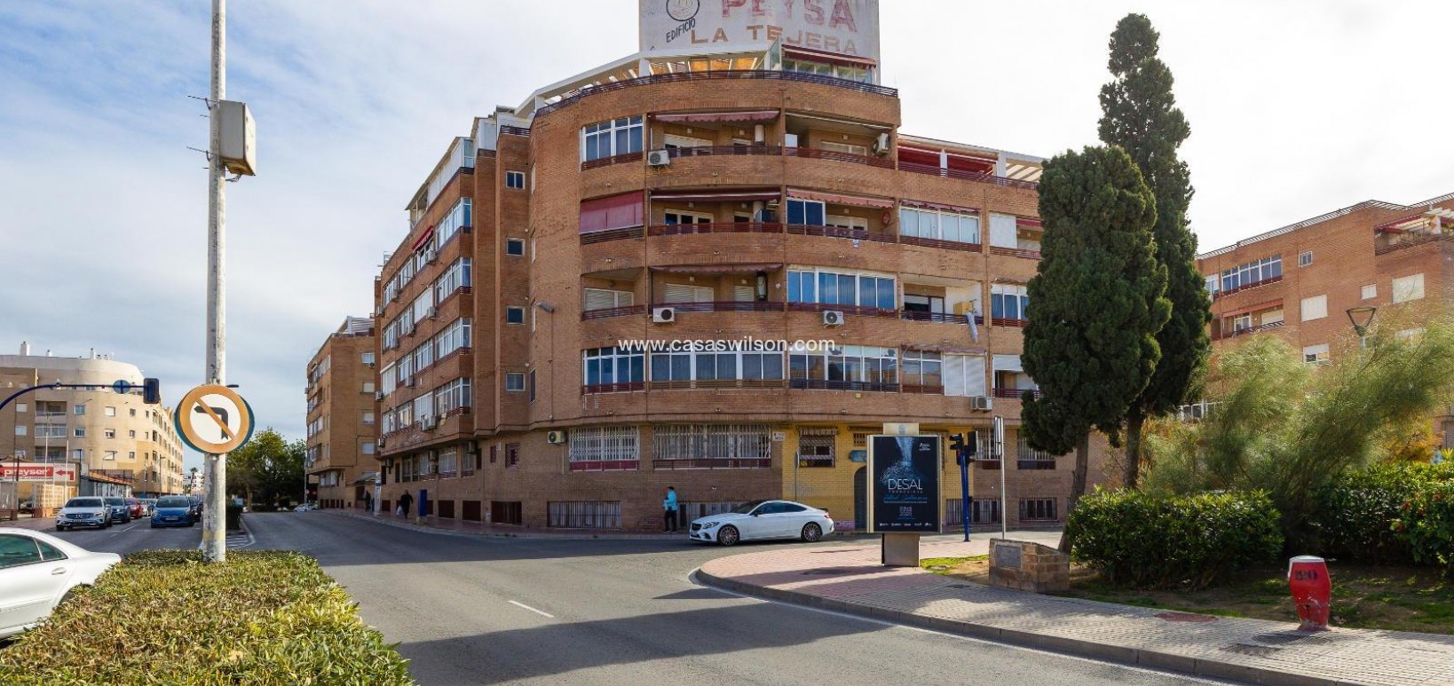 Sale - Appartement - Torrevieja - Centro
