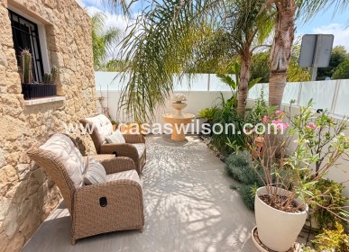 Venta - Chalet - Los Montesinos - La Herrada