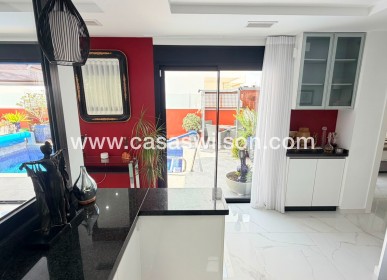 Venta - Chalet - Los Montesinos - La Herrada