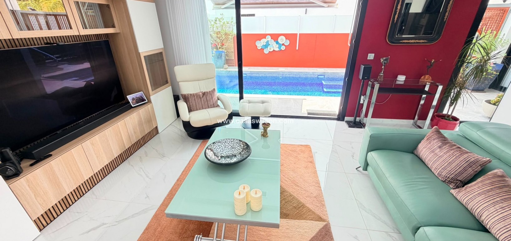 Venta - Chalet - Los Montesinos - La Herrada