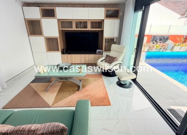 Venta - Chalet - Los Montesinos - La Herrada
