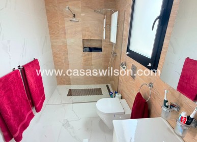 Venta - Chalet - Los Montesinos - La Herrada