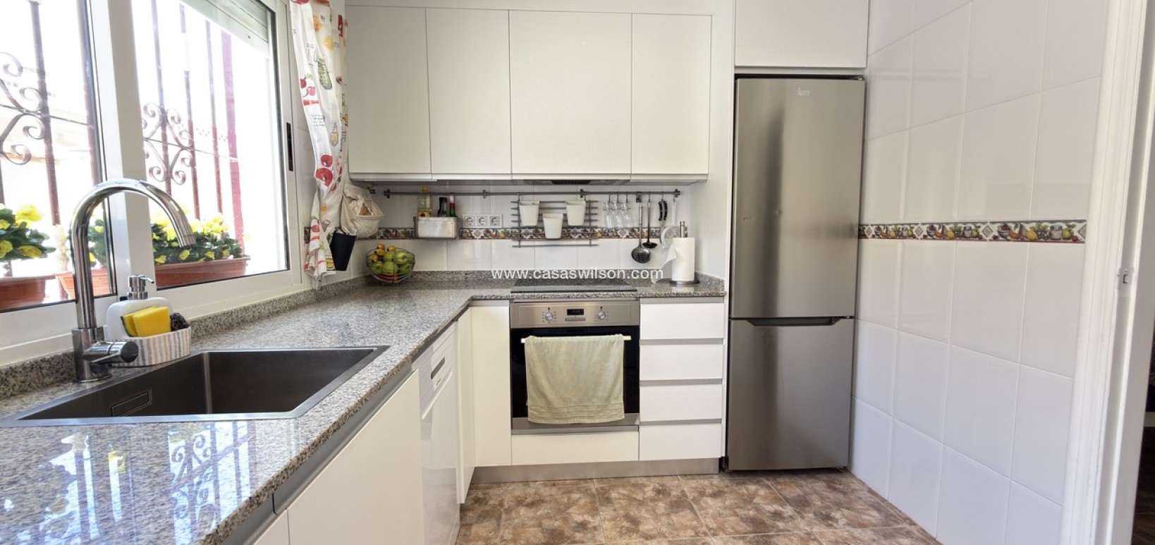 Sale - Townhouse -  - Costa Blanca