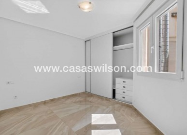 Sale - Appartement - Torrevieja - Costa Blanca