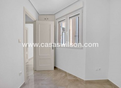 Sale - Appartement - Torrevieja - Costa Blanca