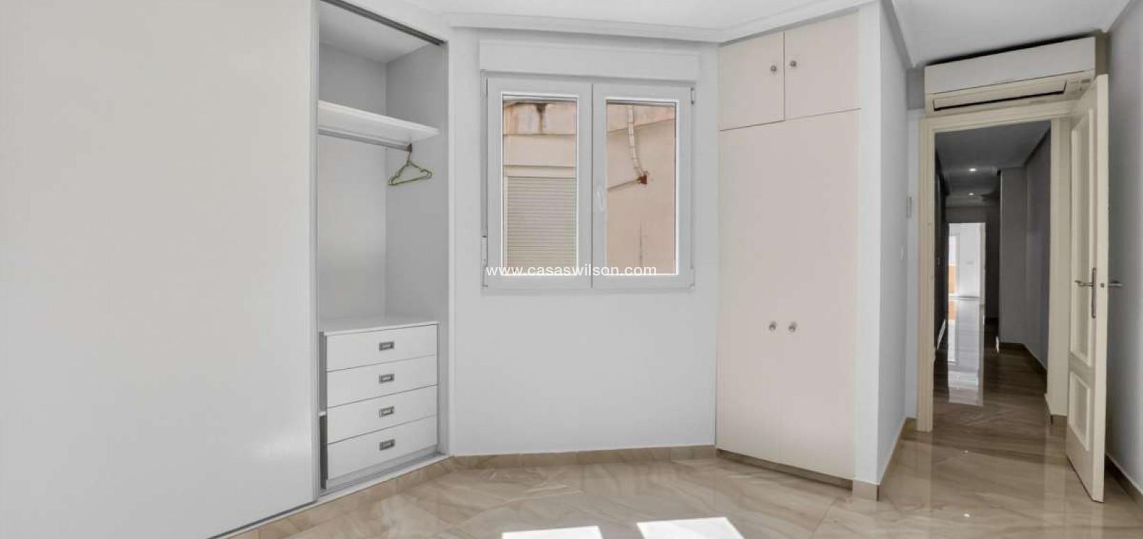 Sale - Appartement - Torrevieja - Costa Blanca