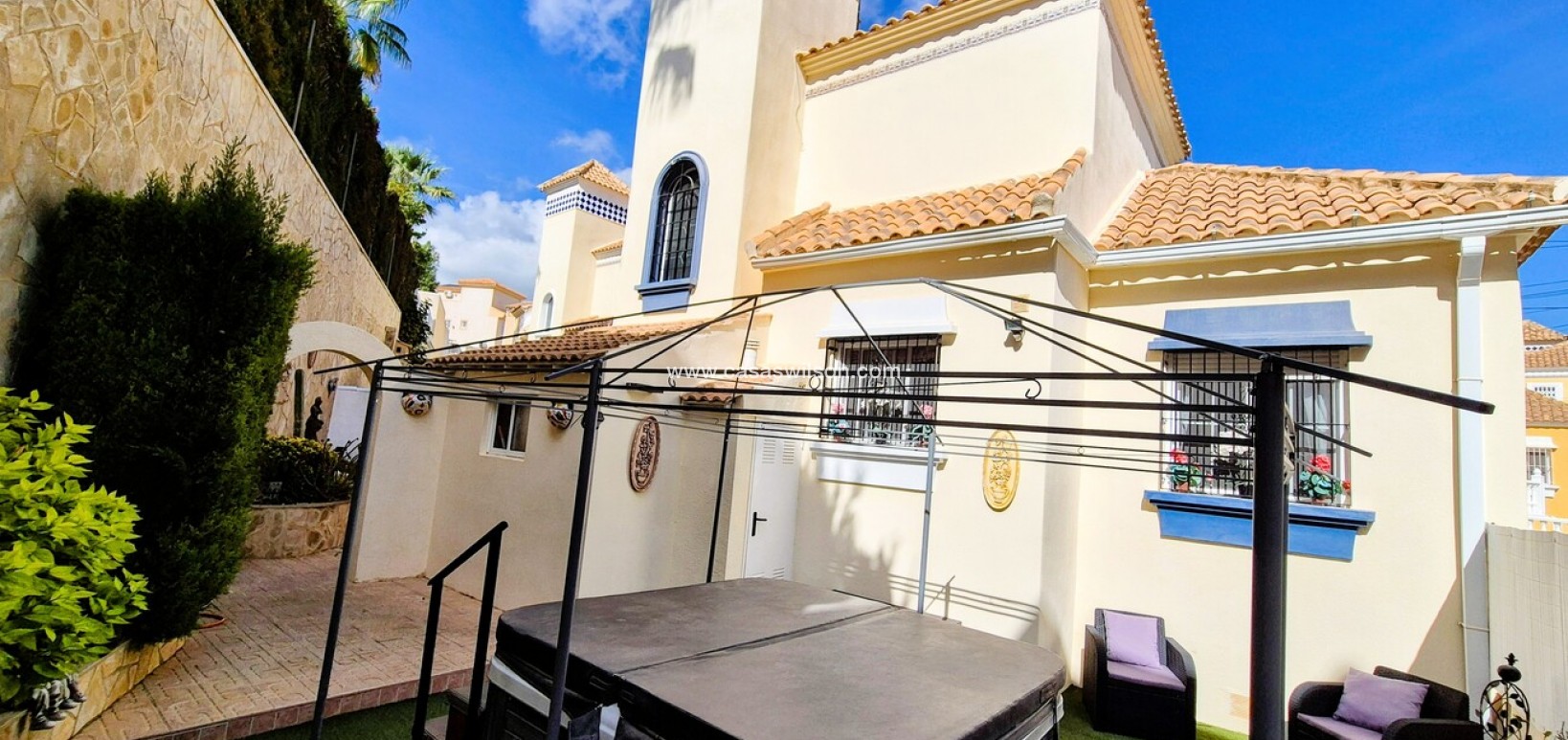 Sale - Villa - Villamartin - Costa Blanca