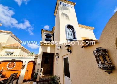 Sale - Villa - Villamartin - Costa Blanca