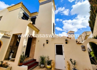 Sale - Villa - Villamartin - Costa Blanca