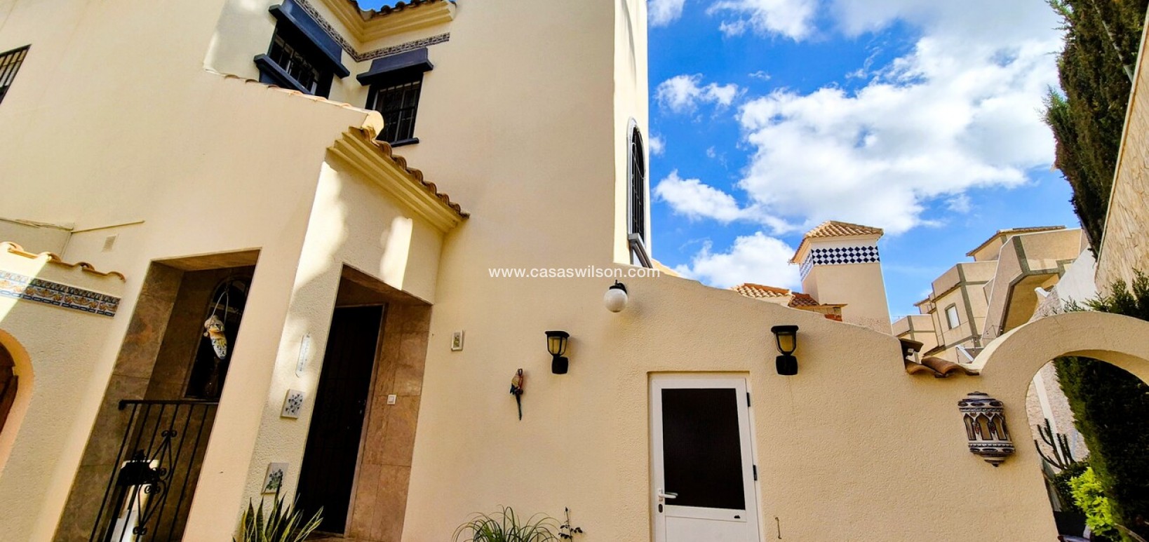 Sale - Villa - Villamartin - Costa Blanca