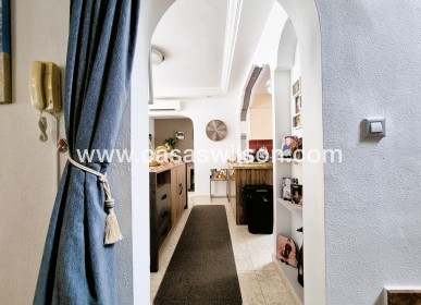 Sale - Villa - Villamartin - Costa Blanca