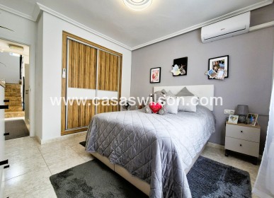 Sale - Villa - Villamartin - Costa Blanca