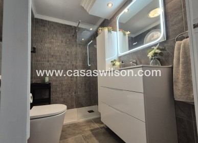 Sale - Villa - Villamartin - Costa Blanca