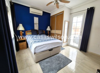Sale - Villa - Villamartin - Costa Blanca