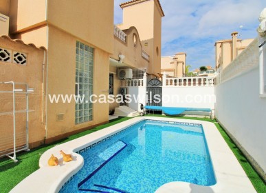 Sale - Townhouse - Villamartin - Costa Blanca