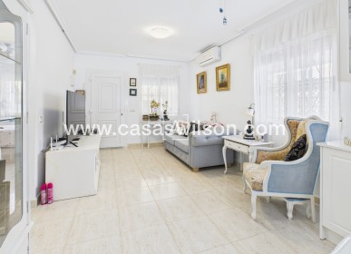 Bestaande bouw - Villa - Pinar de Campoverde - Inland