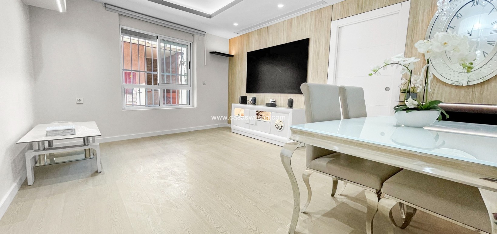Sale - Apartment - Torrevieja - Costa Blanca